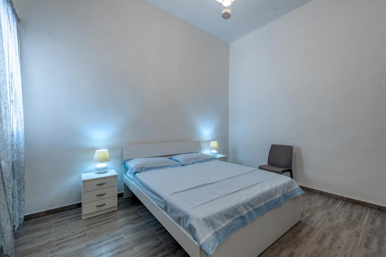 Casa Vacanze Petra Squinzano Esterno foto