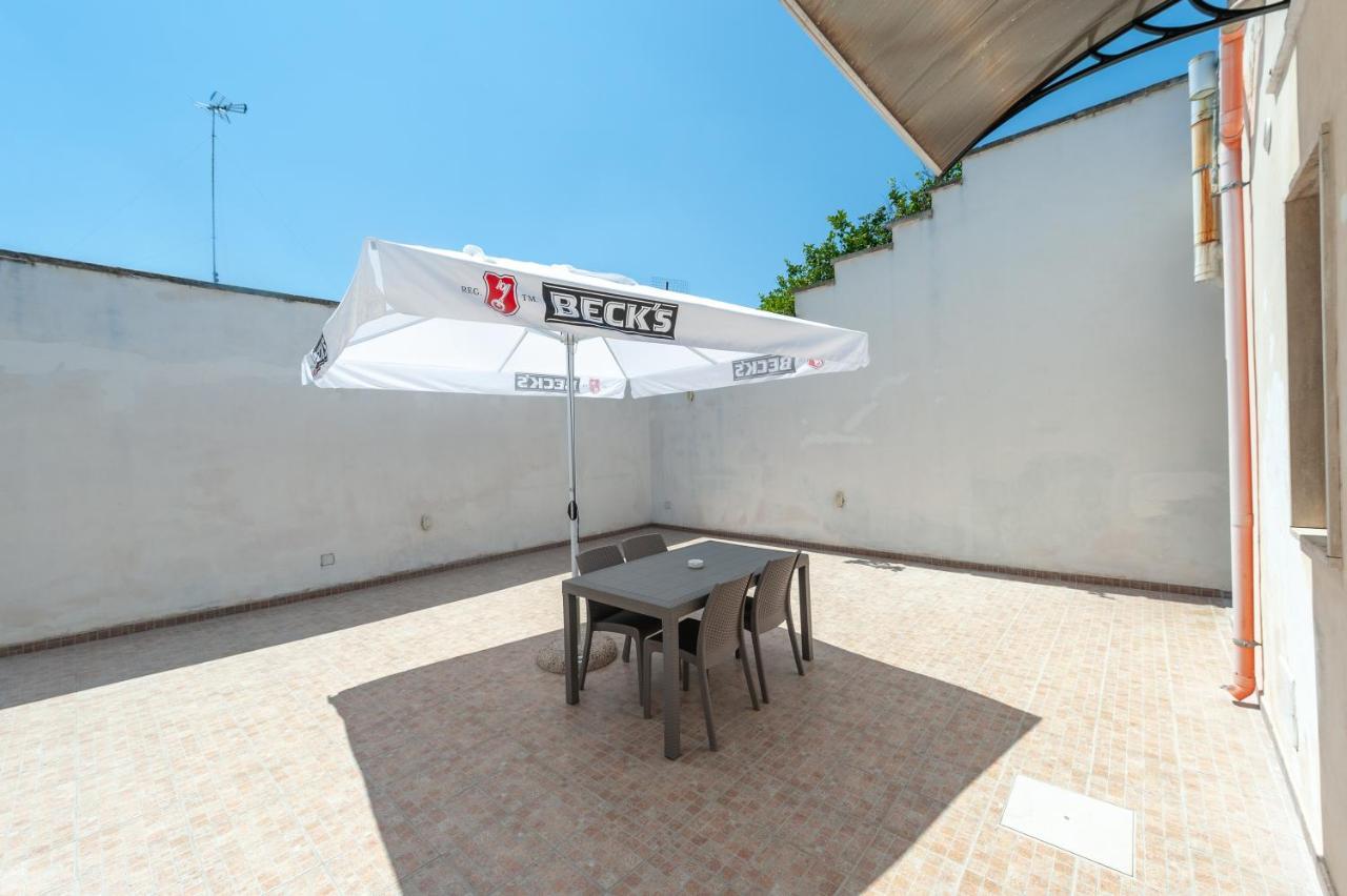 Casa Vacanze Petra Squinzano Esterno foto