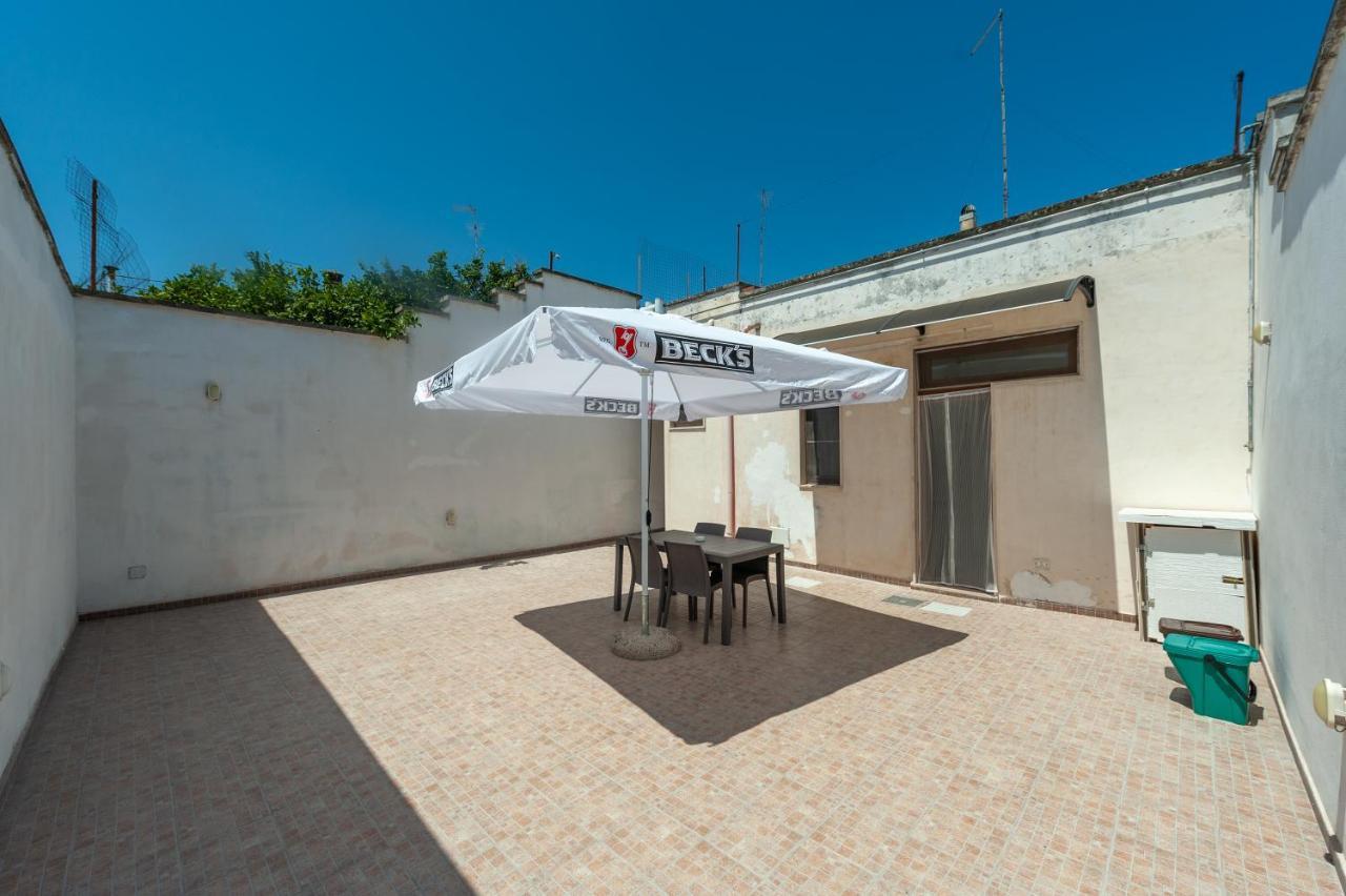Casa Vacanze Petra Squinzano Esterno foto